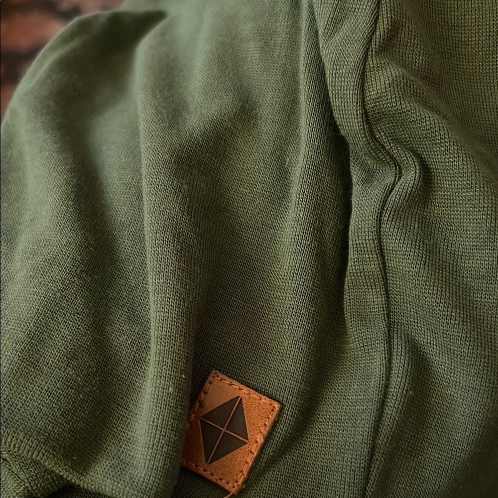 Green bamboo jersey beanie by Kyte - Picture 2 of 3